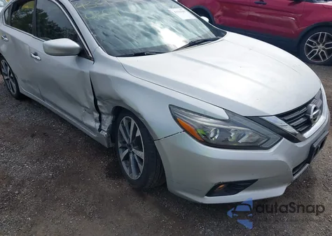 2017 Nissan Altima 2.5 Sr z USA, uszkodzony, nr VIN 1N4AL3AP3HC148832